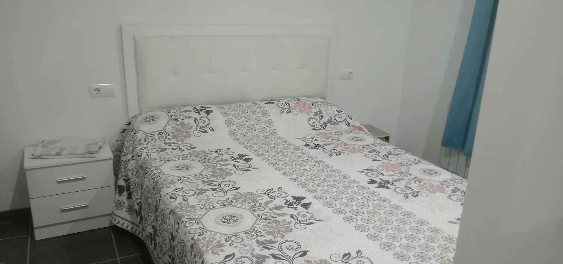 Holiday home Casa En Roses Para 6 Personas Con 2 Habitaciones Y Piscina Comunitaria